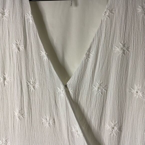 1. State White Pointelle Surplice Neckline Dress Size 4 - Picture 4 of 7